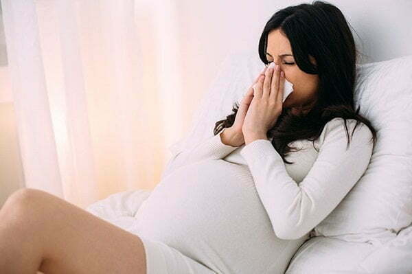 Viêm xoang khi mang thai có nguy hiểm không?
