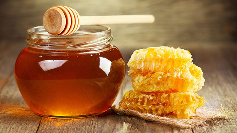 Dùng mật ong nguyên chất chữa bệnh 
