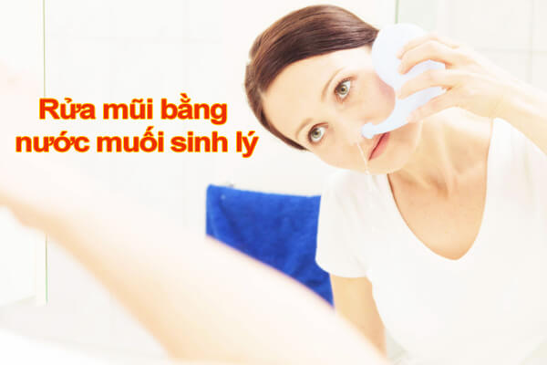 Đều đặn rửa mũi bằng nước muối sinh lý cải thiện bệnh viêm xoang 