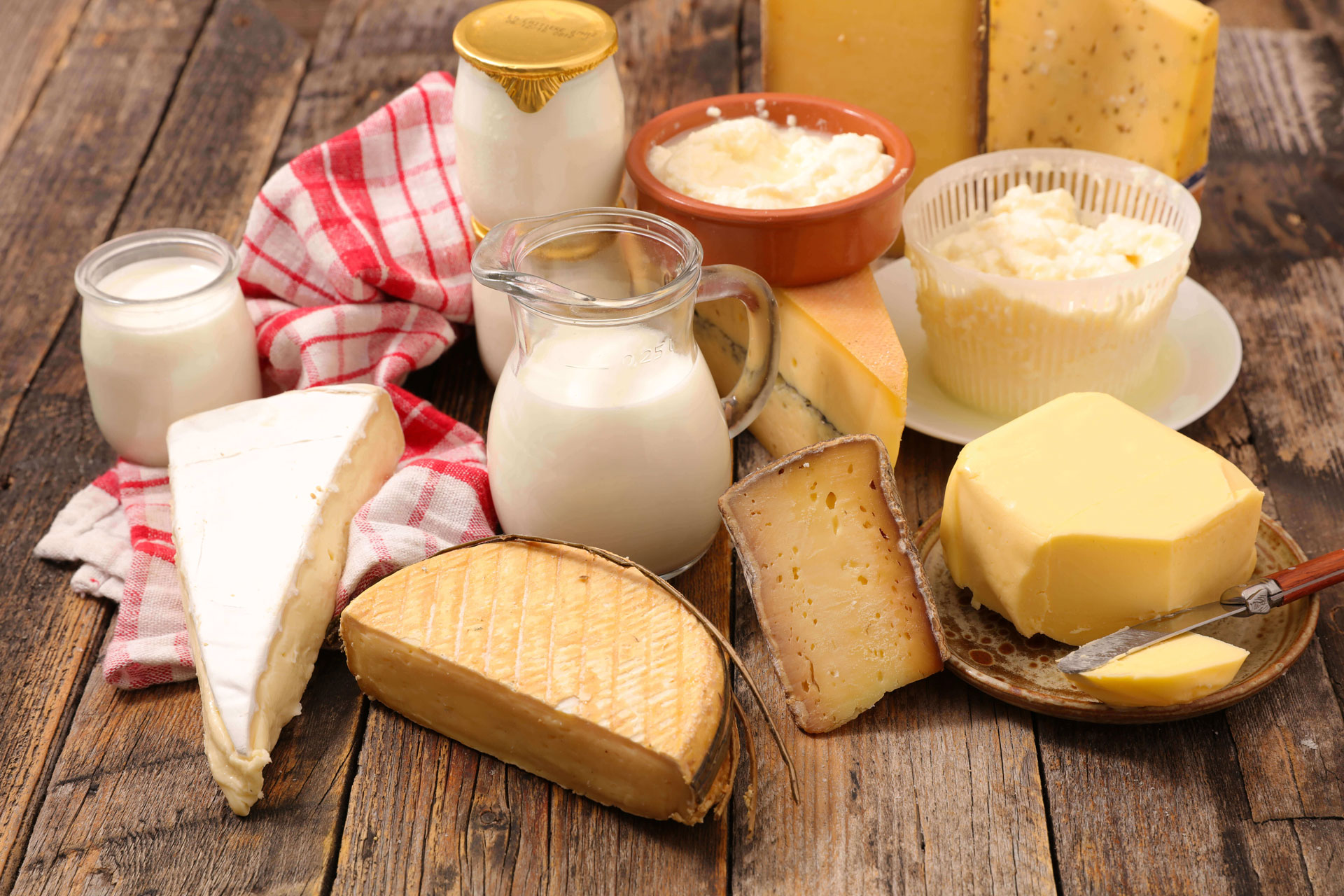 Sữa và các chế phẩm từ sữa người bệnh cần hạn chế